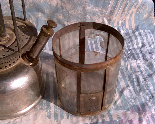 1293911120-002_opt.jpg