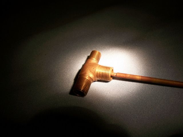 1293995211-Inverted_lantern_fuel_valve_opt.jpg