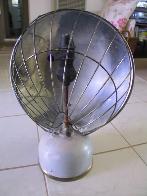 1303727052-Tilley01.jpg