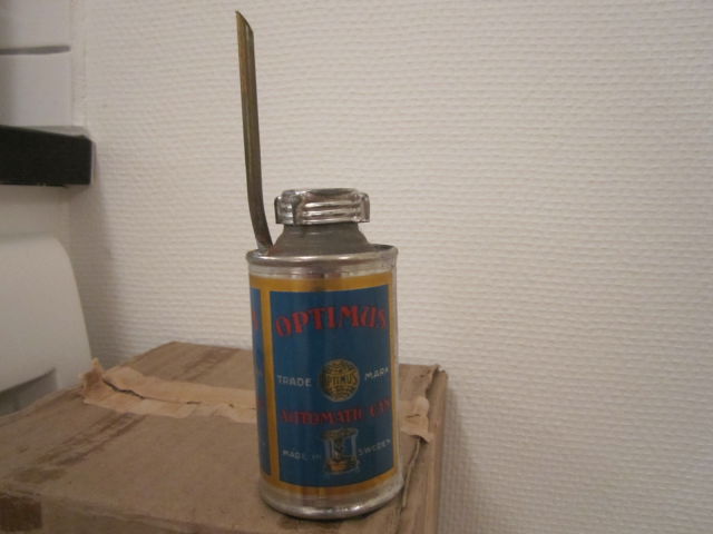 1318965562-200f.jpg