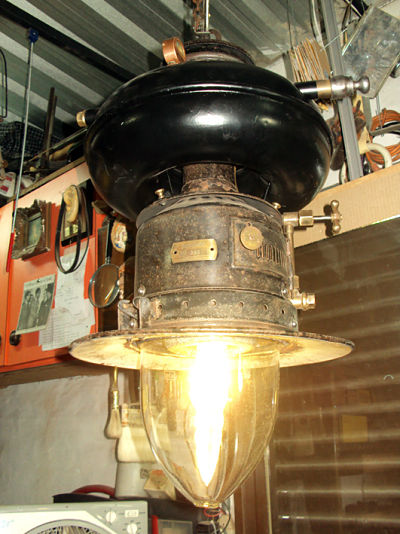 1349207532-10_opt.jpg