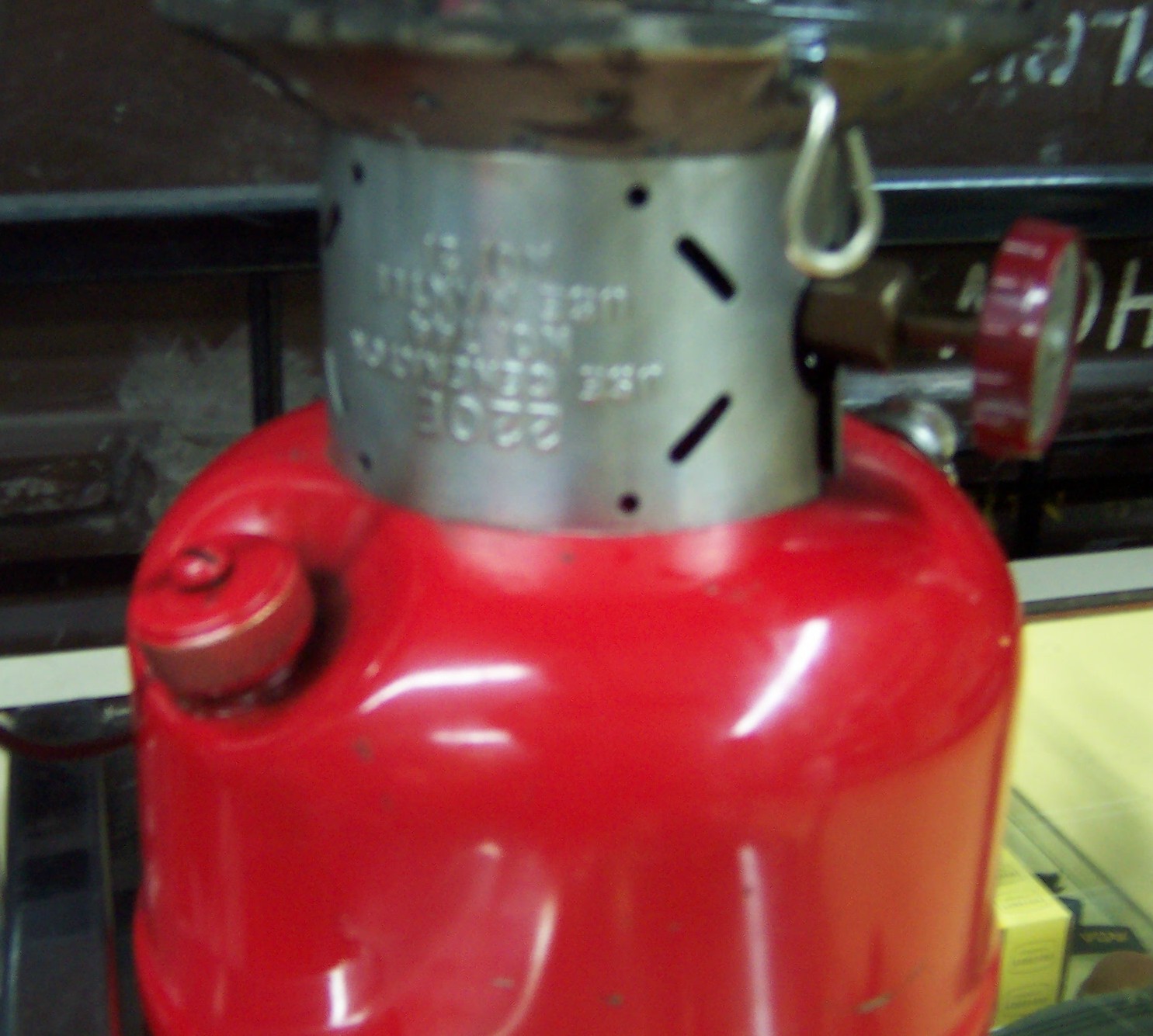 1349800936-220E.jpg
