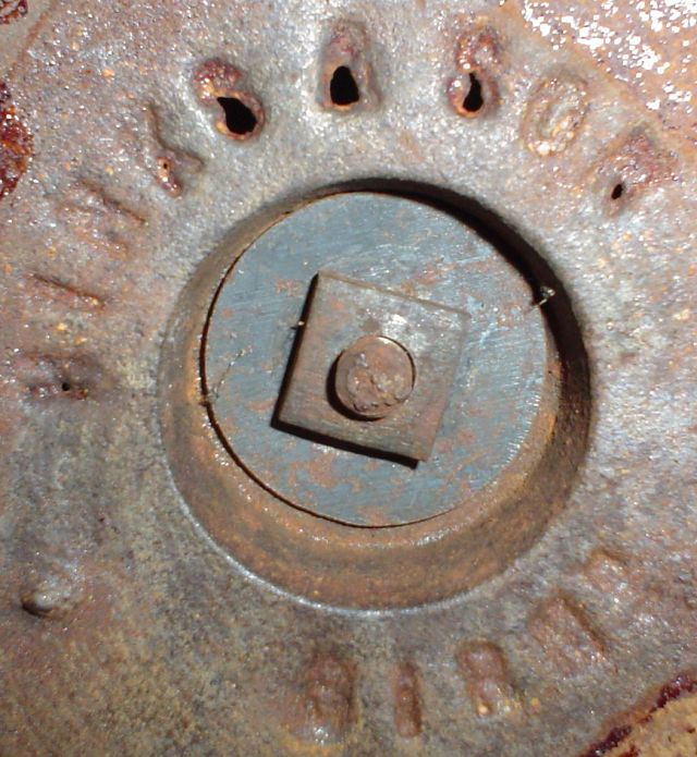 1352392476-CHURCH_LAMP_005_opt.jpg