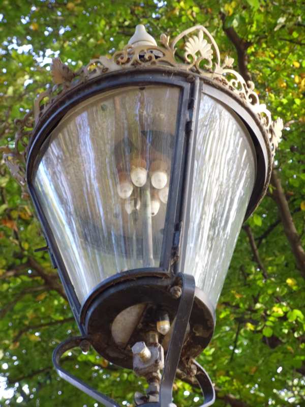 1352410579-Gas_lamp_a.jpg
