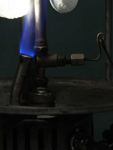 1356118902-7.jpg