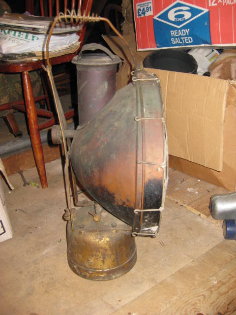 1360864497-Tilley_lamp__2_.JPG