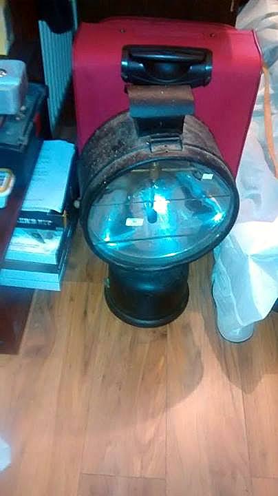 1402648032-lamp.jpg
