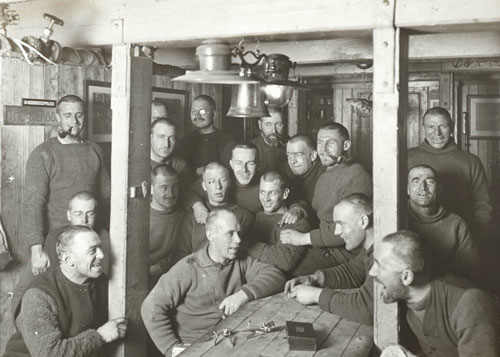 1449086774-Shackleton-crew-inside-Endu_1_.jpg