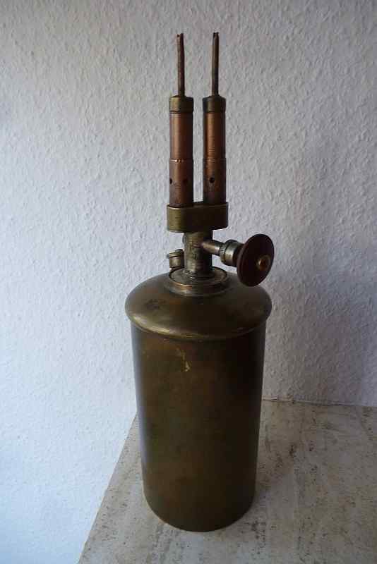 1451000891-Tito_Landi_Double_Burner_Pressurelamp_01__ccs.jpg