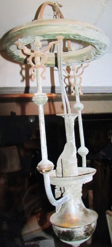 1457117452-gravitylamp.jpg