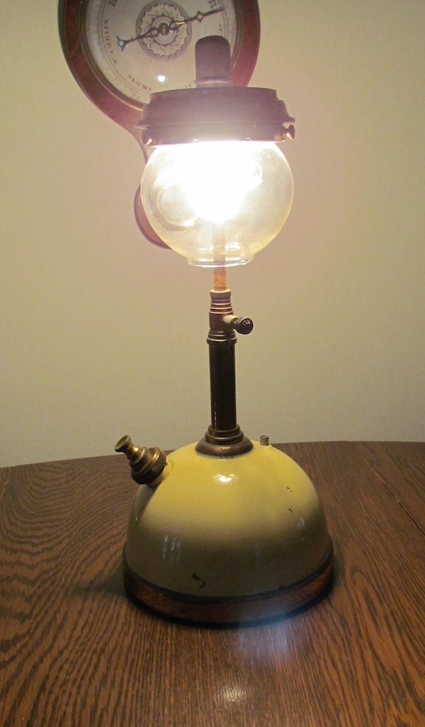 1460312850-lamp_1.jpg