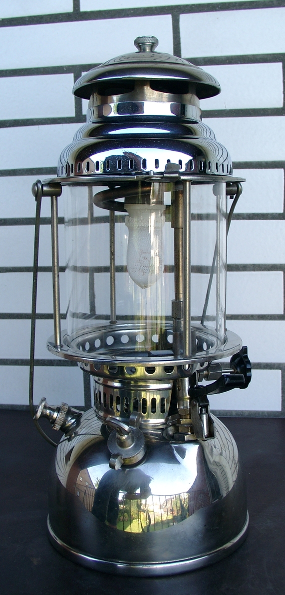 1468863070-07180002a.jpg