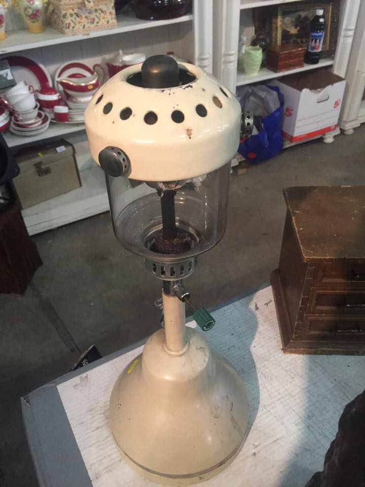 1472673460-lamp.jpg