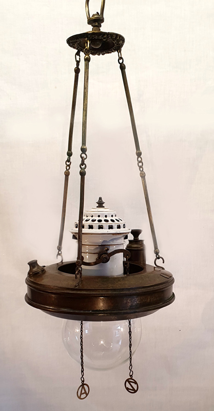 E&G Sinumbra Invert No 5 lamp.jpg