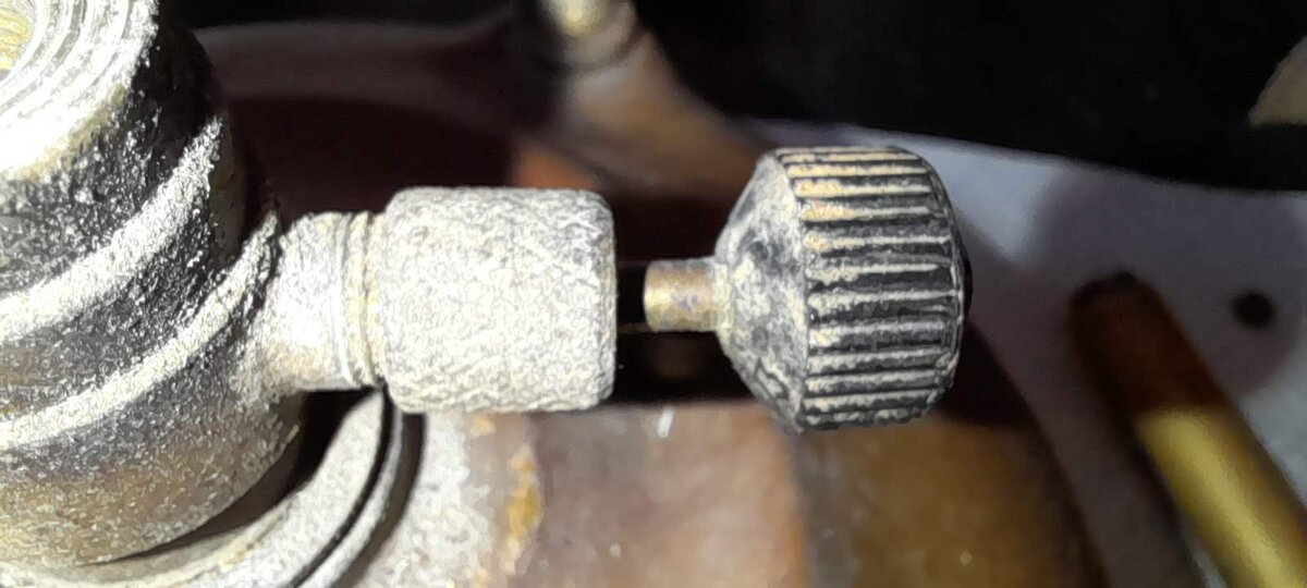 knob1.jpg