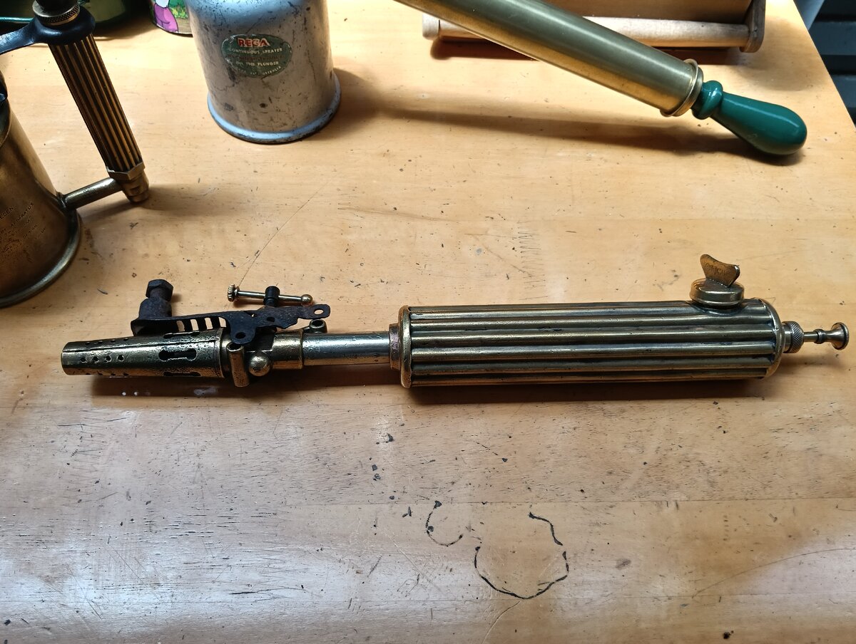 Primus blowtorch 1.jpg