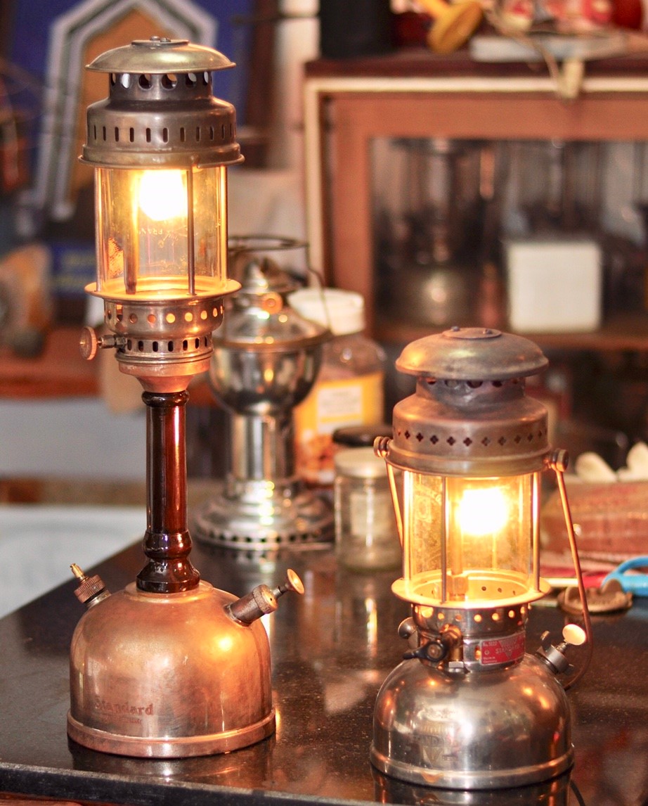Standard table lamp_181203_0035.jpg