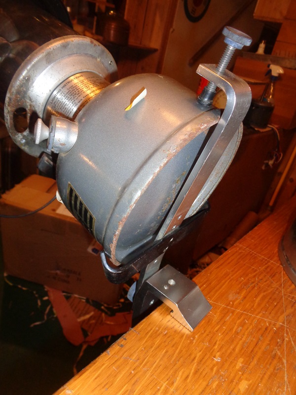 tite locklanternholder 002.JPG