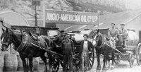 1353108146-REAL_HORSE_POWERED_OIL_DELIVERY_TRUCK___CIRCA1900_opt.jpg