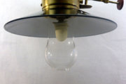 Mundus lamp with mantle and chimney.jpg