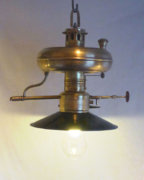 Mundus lamp lit.jpg