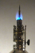 Bec Lilor 5800 blue Bunsen flame.jpg
