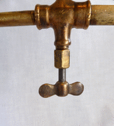 S-VL--451-fuel-valve-key.gif